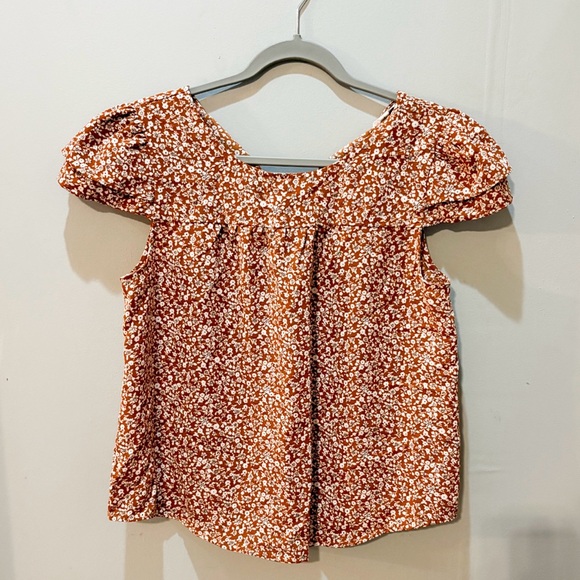 E&M Boutique Top - Picture 1 of 1